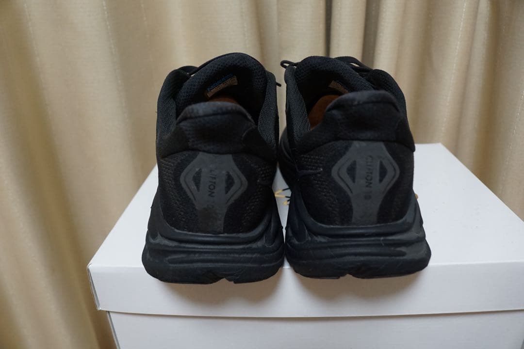 ★美品/HOKAホカ CLIFTON10/クリフトン10/ブラック28.0cm — image 3