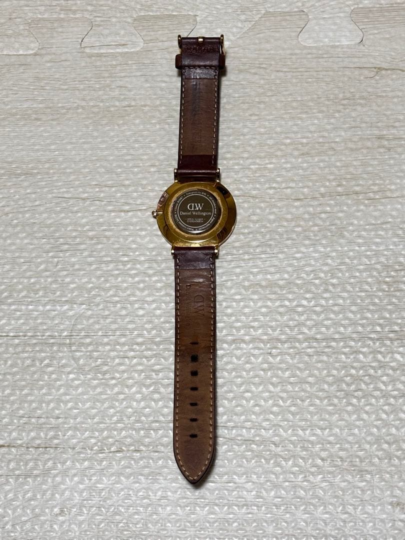 【中古】DW ダニウェルウェリントン 時計 — image 5