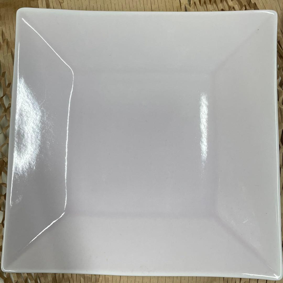 ソーサー　LAZY SUSAN 4枚セット　ホワイト　ピンク　カップなし — image 3
