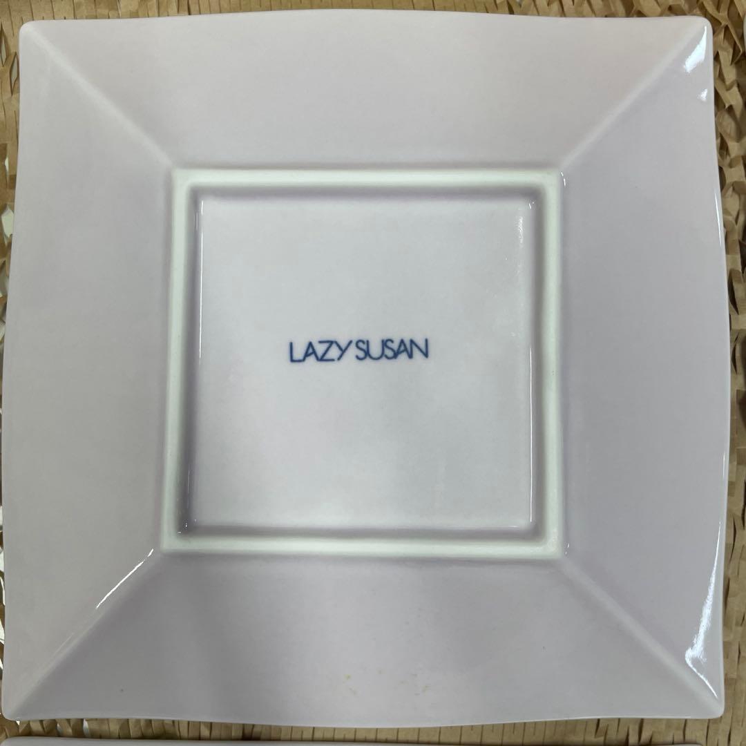 ソーサー　LAZY SUSAN 4枚セット　ホワイト　ピンク　カップなし — image 4