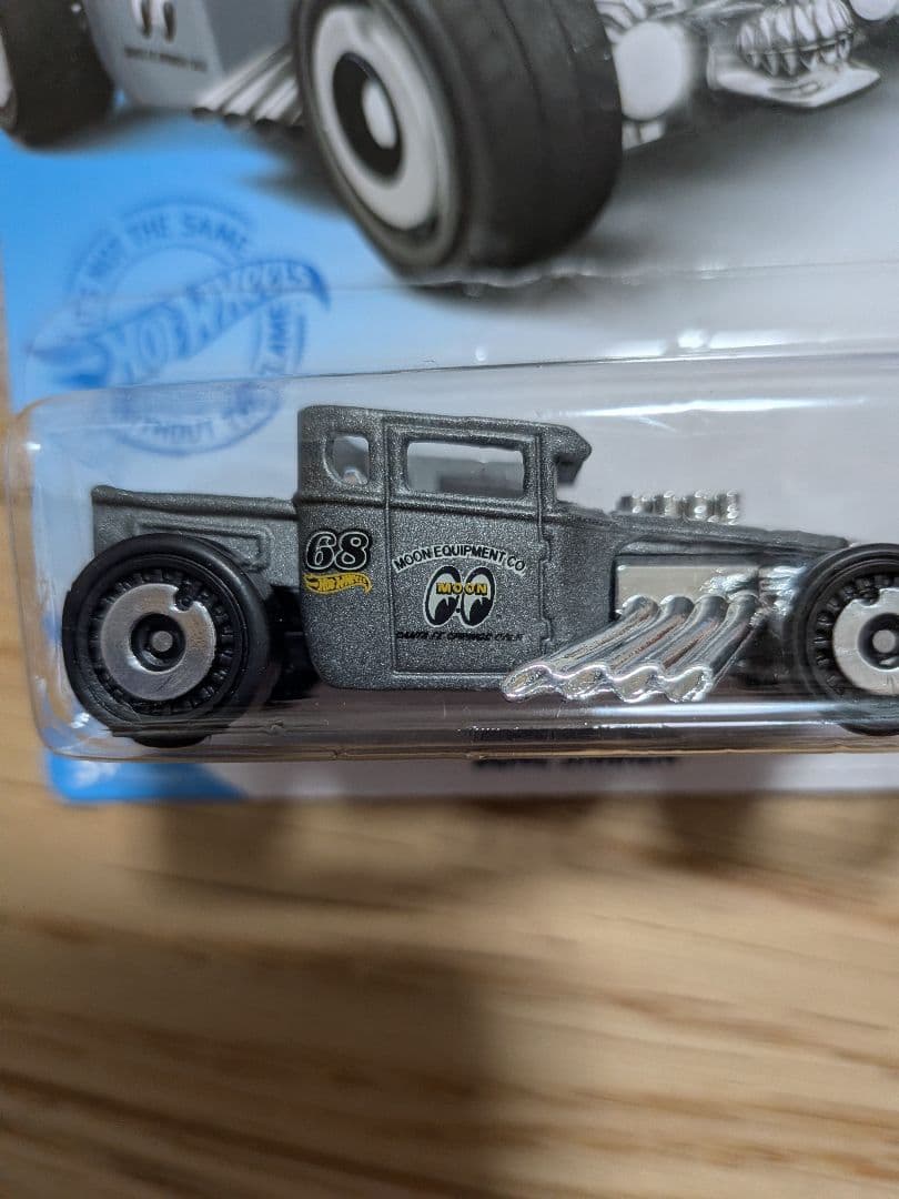 USカード ホットウィール ボーンシェイカー ムーンアイズ — image 3
