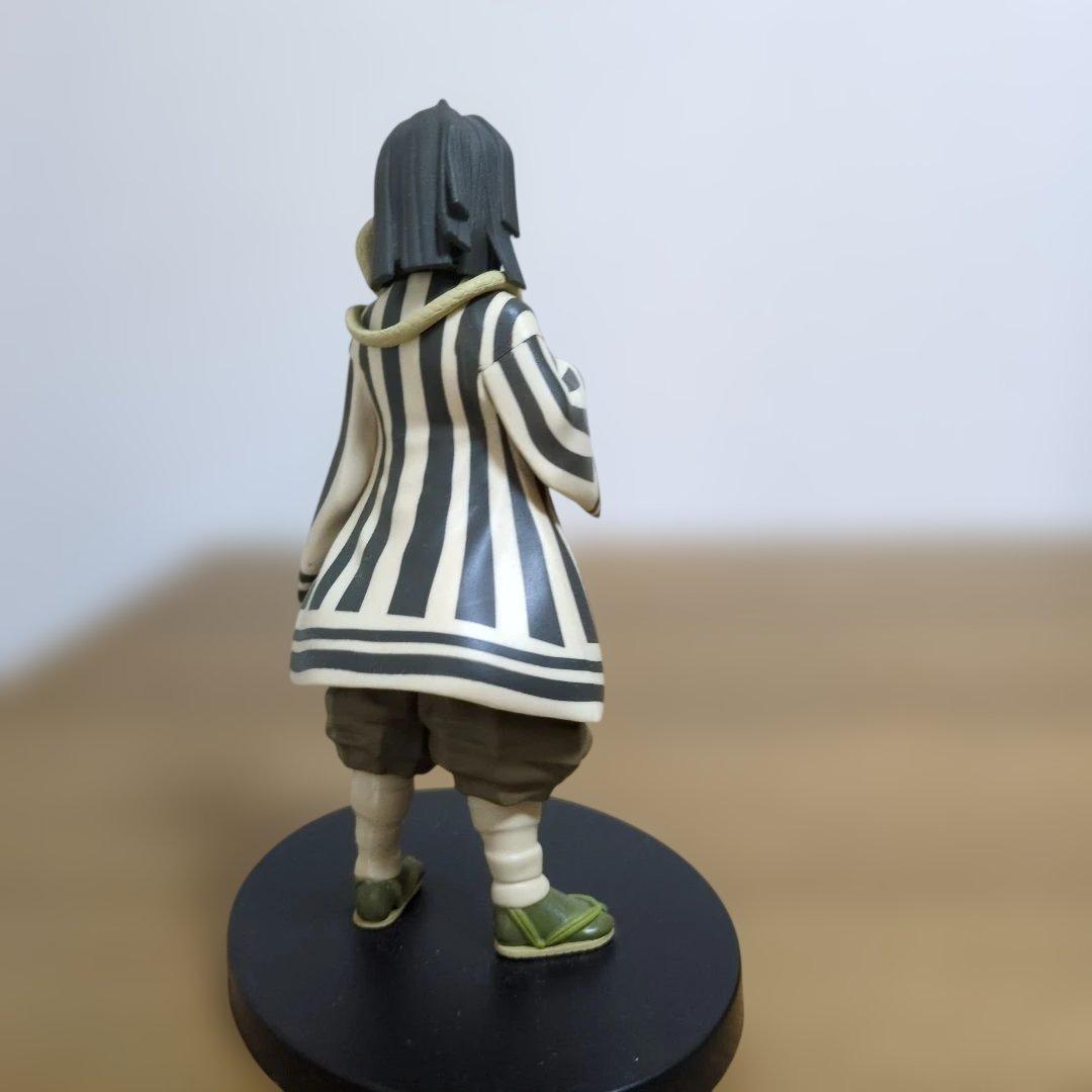 鬼滅の刃 伊黒小芭内 フィギュア — image 4