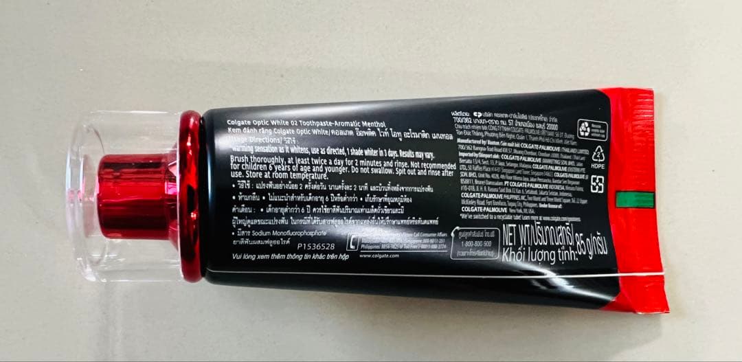 Colgate OPTIC WHITE O2 Oxygen 85g x 2 — image 3