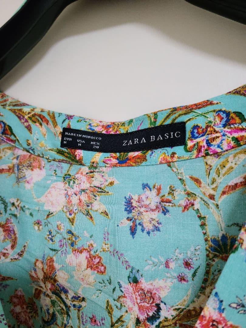 ZARA BASIC 花柄 Vネック 半袖 ミニワンピース — image 4