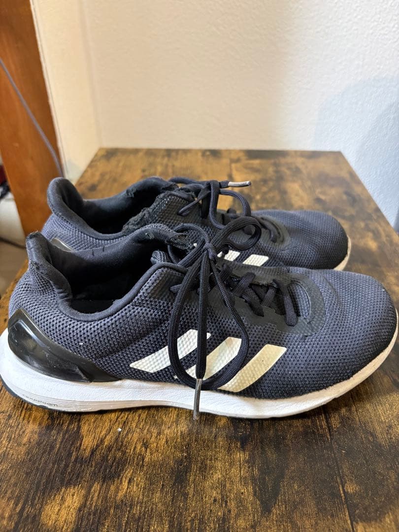 adidas ランニングシューズ ブラック — image 2
