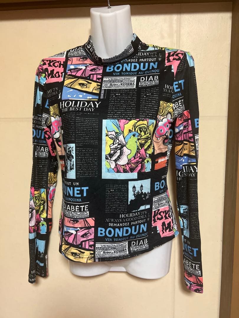 ポップアート総柄ハイネックトップス — image 2