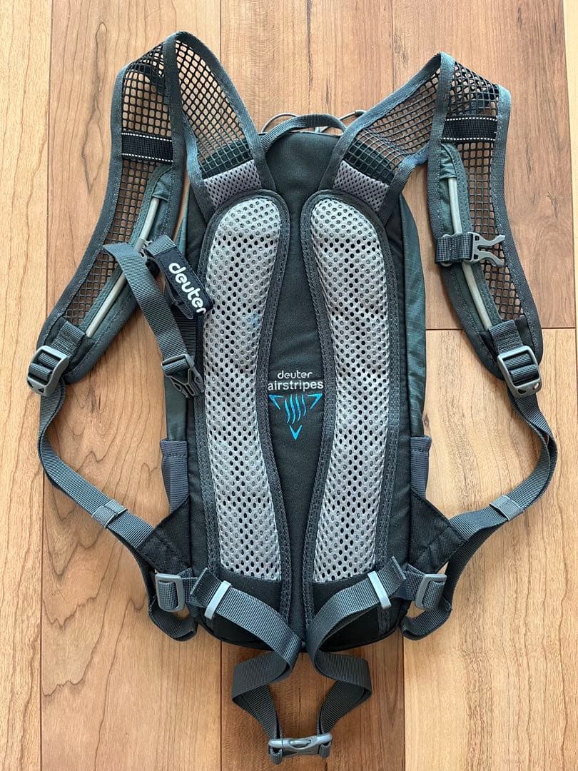 deuter Ultra Ride 6 バックパック 背中が蒸れにくい❗️ — image 4