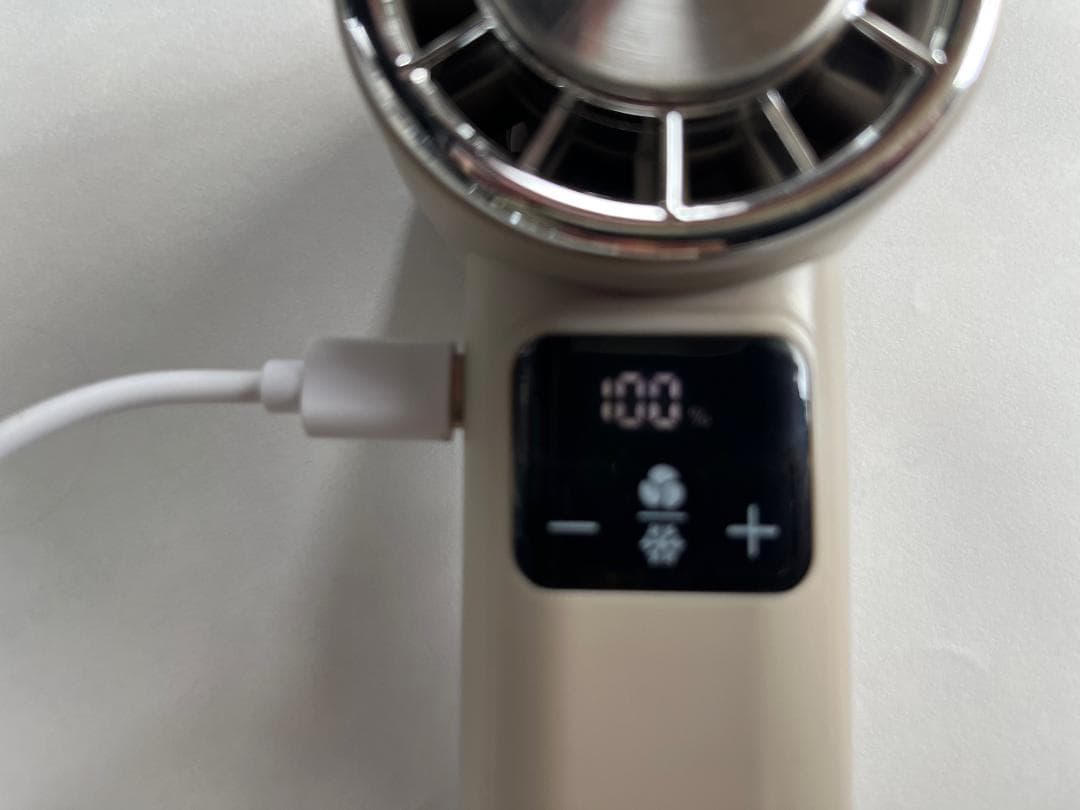 送料無料 美品 ハンディファン 扇風機 小型扇風機 LIZDAYS — image 3