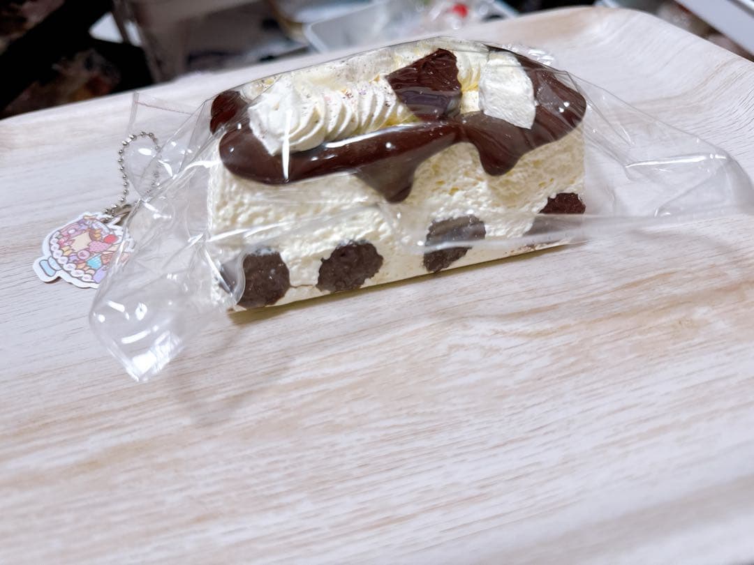 12xininl チョコケーキ スクイーズ — image 2