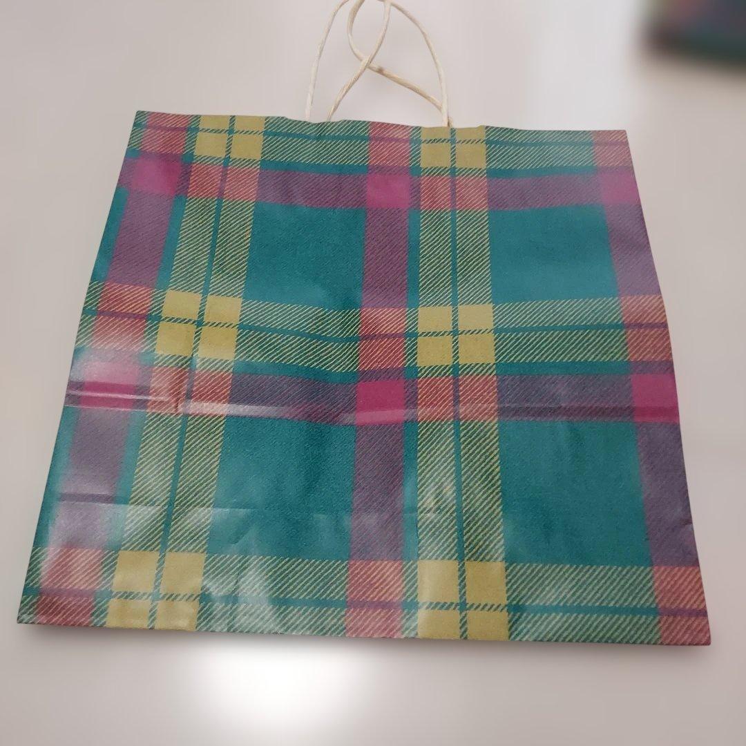 【匿名発送】紙袋 　4枚セット ISETAN　 三越 — image 4