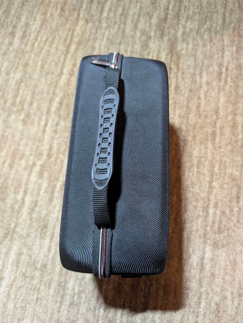 極美品　ivoler ハードキャリングケース ブラック — image 3