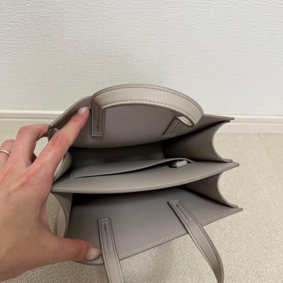 ハンドバッグ 3点セット カゴバック　ホワイトポーチ付き　グレージュスクエア — image 5