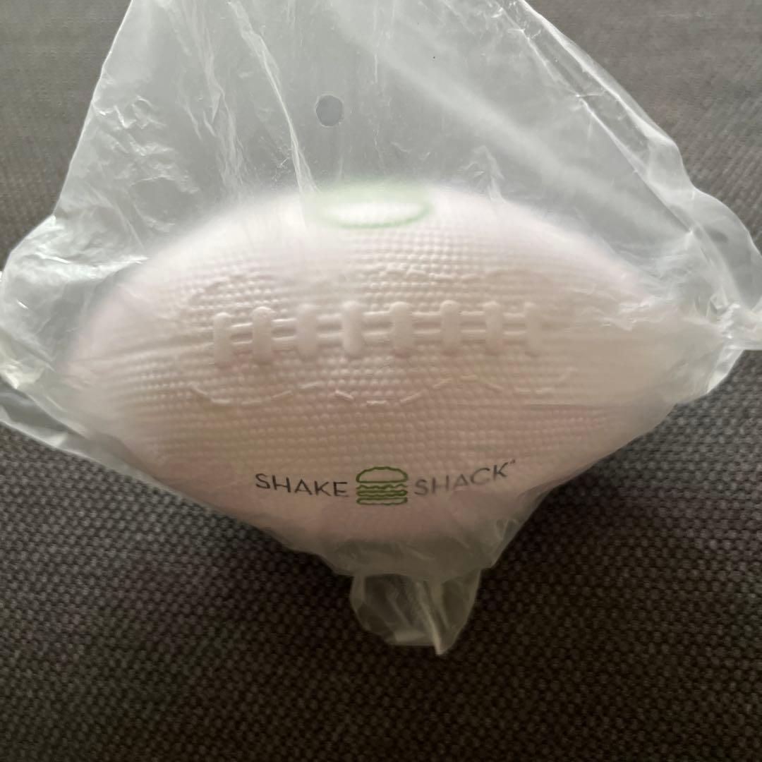 Shake Shack フットボール型　やわらかおもちゃ — image 3