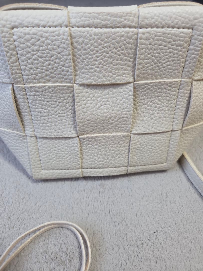 【新品】ハンドバッグ　ショルダーバッグ　ホワイト　koe　2WAYバッグ — image 5