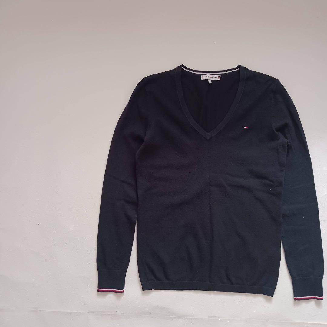 TOMMY HILFIGER トミーヒルフィガー Vネック ニット ネイビー — image 2