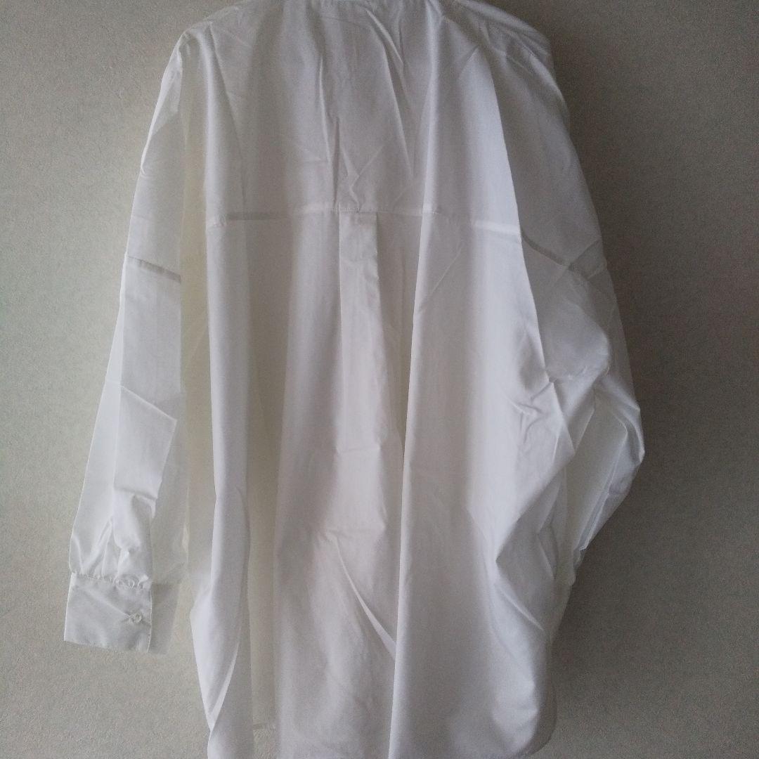 °.·新品 未使用 しまむら ホワイトBIGシャツ·.° — image 2
