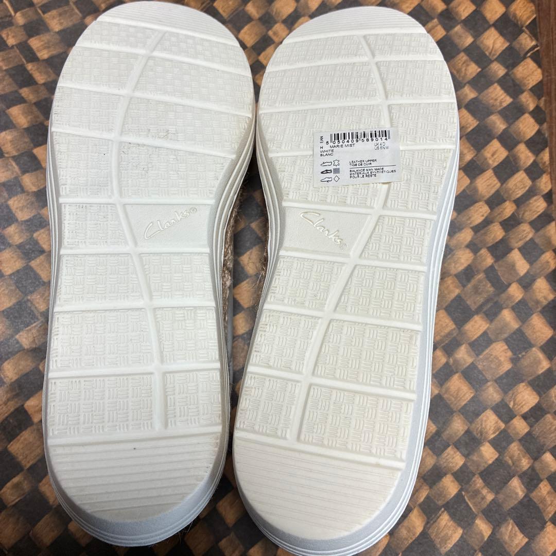 【新品】Clarks スニーカー — image 2