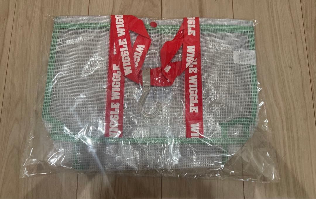 ！お値下げしました！ウィグルウィグル　ビーチバッグ　エコバッグ　ビニールバッグ — image 2