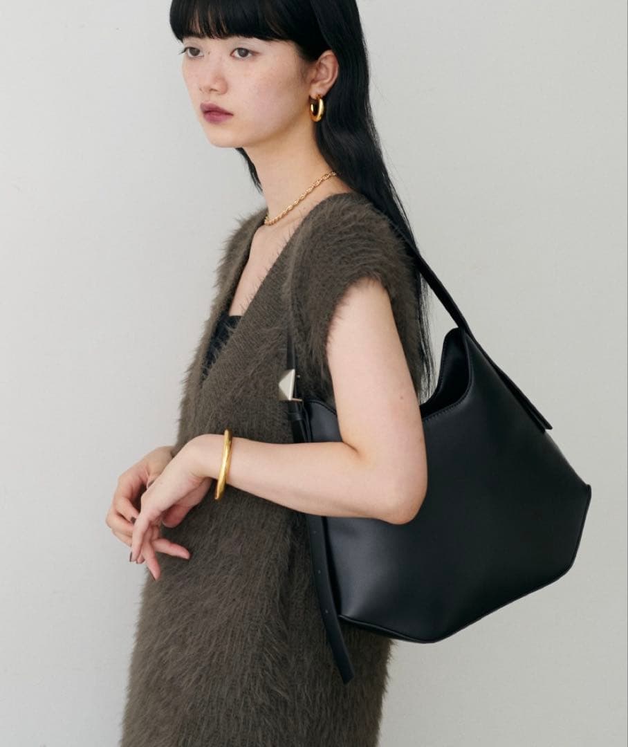 【新品同様】LARUTA☆ワンハンドルミディアムバッグ — image 3