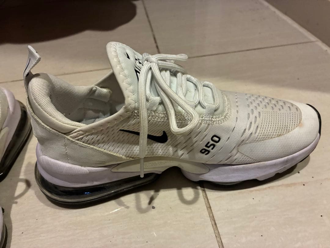 NIKE AIR 270 ホワイト スニーカー — image 3