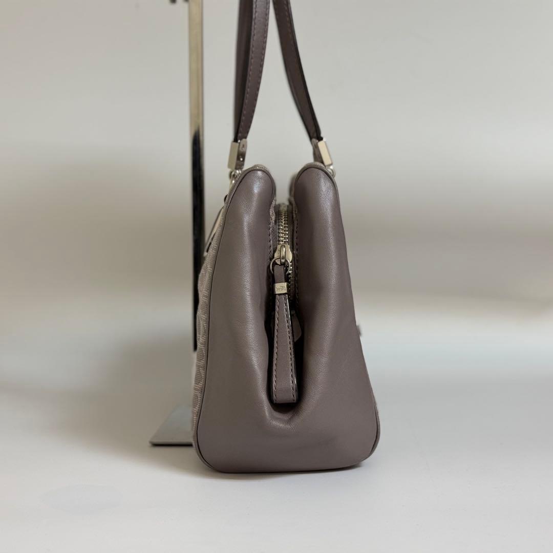 Coach madison Signature Handbag 2way — image 3