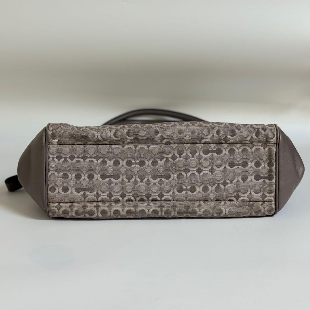 Coach madison Signature Handbag 2way — image 5