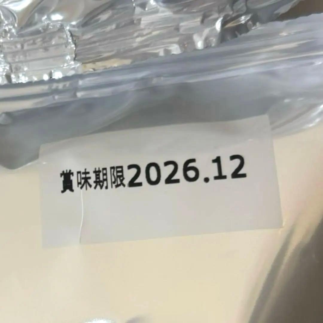 カルビー　Calbee ポテトチップス　コンソメ　かっぱえびせん　白黒パッケージ — image 2