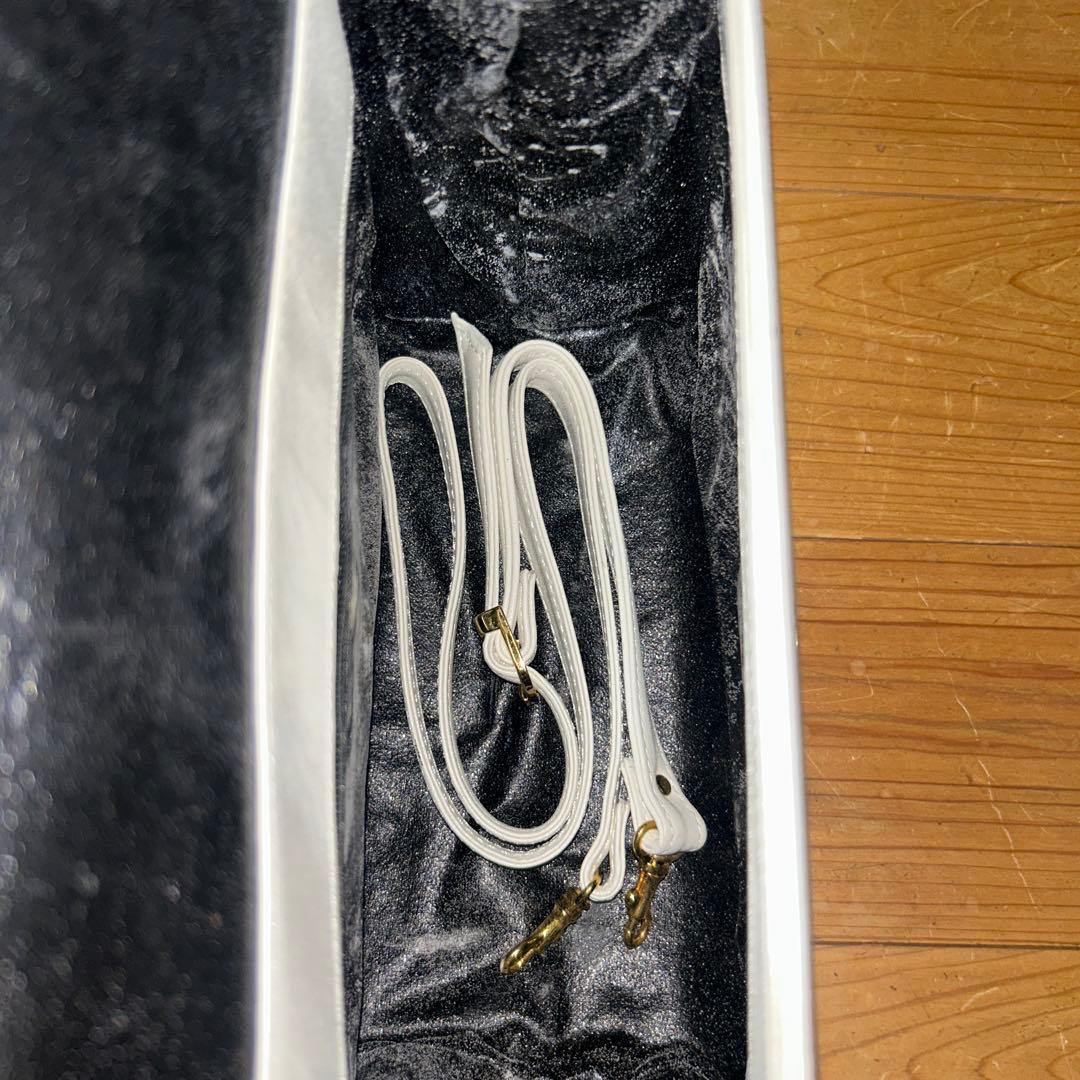 ハンドバッグ ホワイト　ピータークレイン　内部汚れあり — image 4