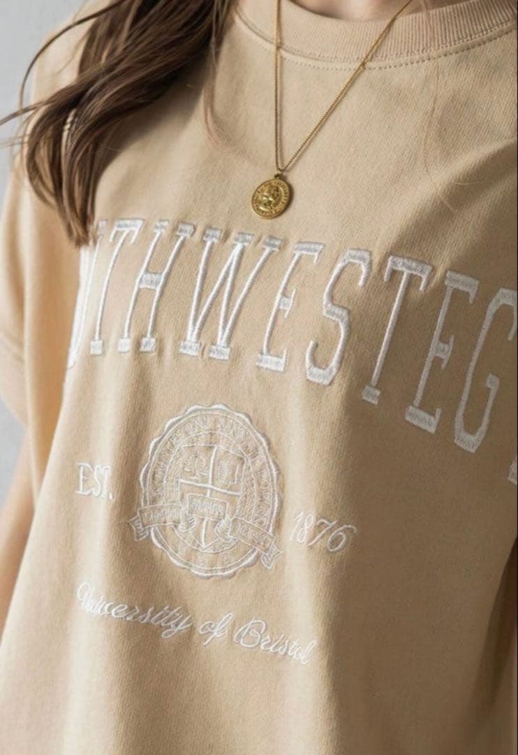 【新品】BONJOUR SAGAN カレッジ刺繍ピグメントスウェットTシャツ — image 4