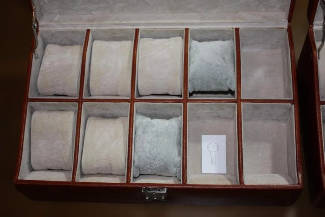 腕時計収納ケース　 10本用 (ＢＯＸ内W寸法６ｃｍ）2個セット　鍵一つのみ — image 4