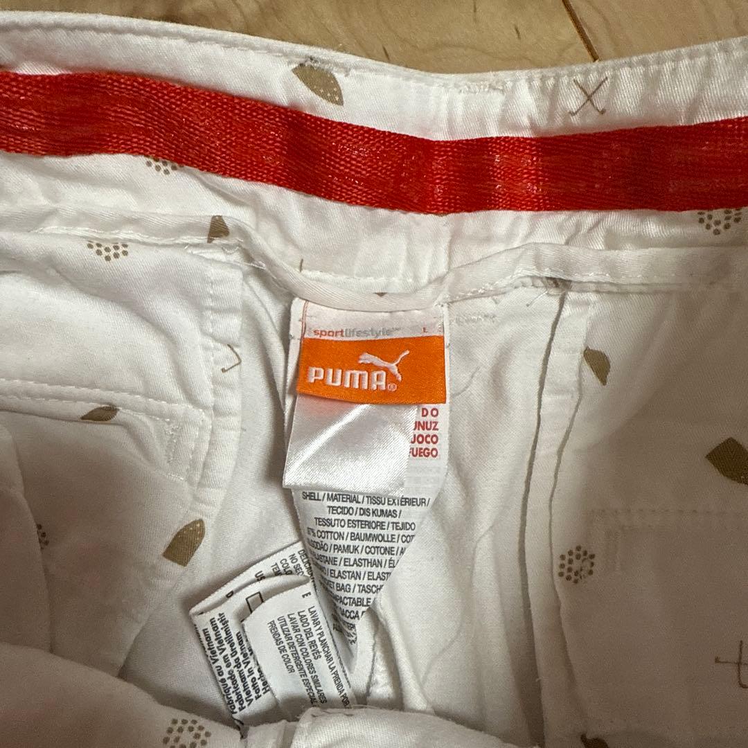 PUMA ホワイト ショートパンツ — image 2