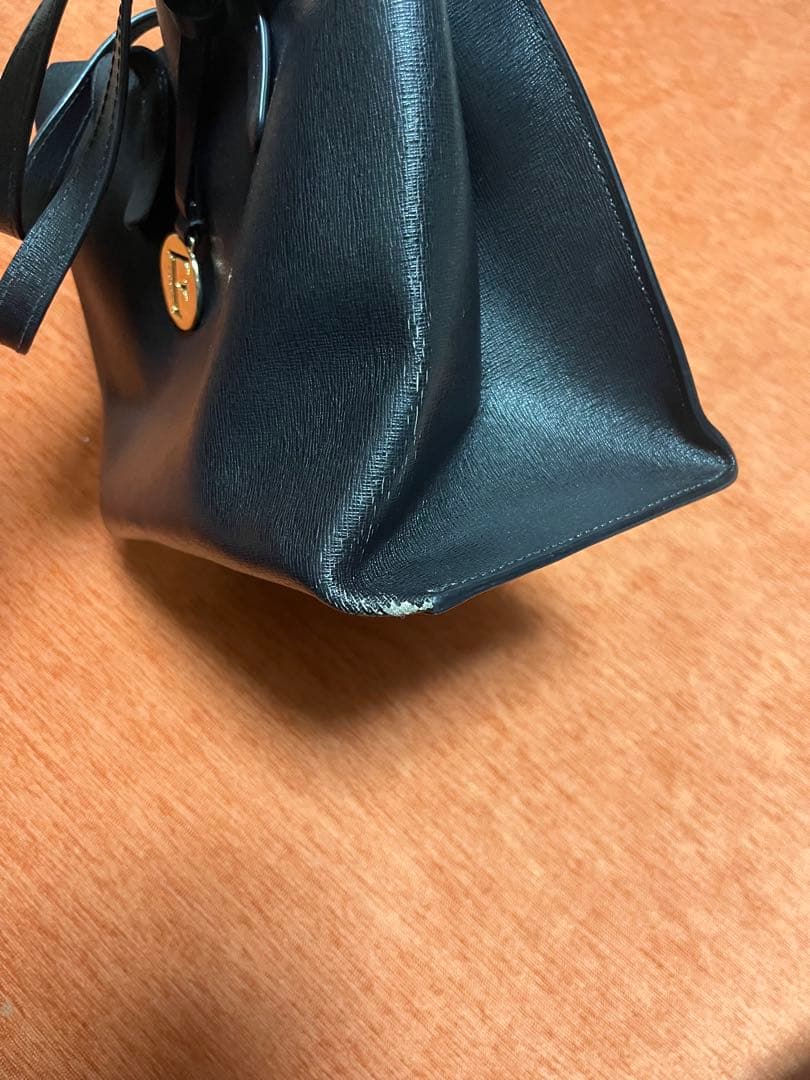 FURLA ハンドバッグ ブラック — image 4