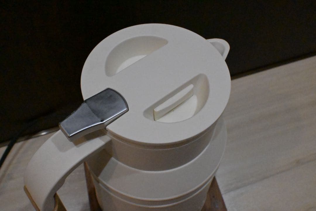 mosh! モッシュ　電気ケトル　湯沸かしポット　0.8L アイボリー — image 3