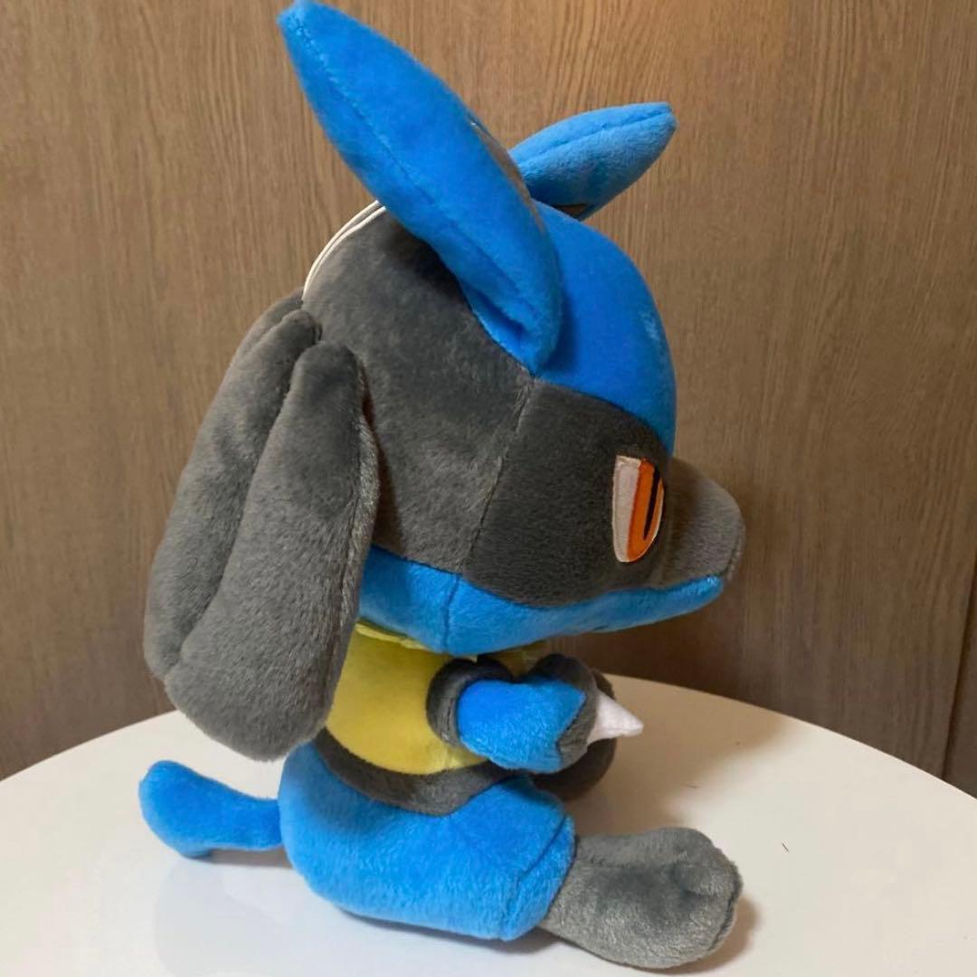 新品タグ付き　ポケモン　ルカリオ　でっかいコロっとまんまるぬいぐるみ カラフル — image 2