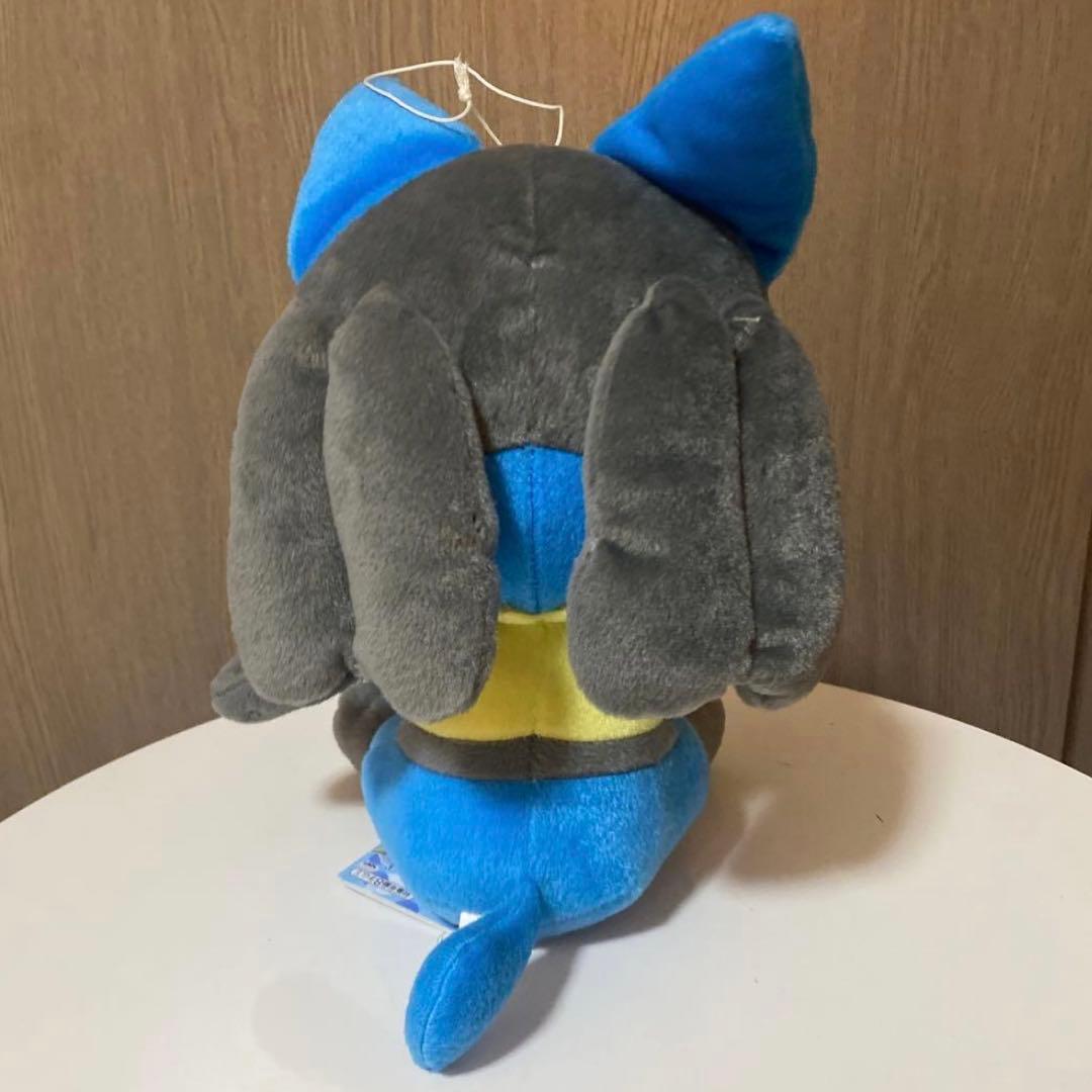 新品タグ付き　ポケモン　ルカリオ　でっかいコロっとまんまるぬいぐるみ カラフル — image 3