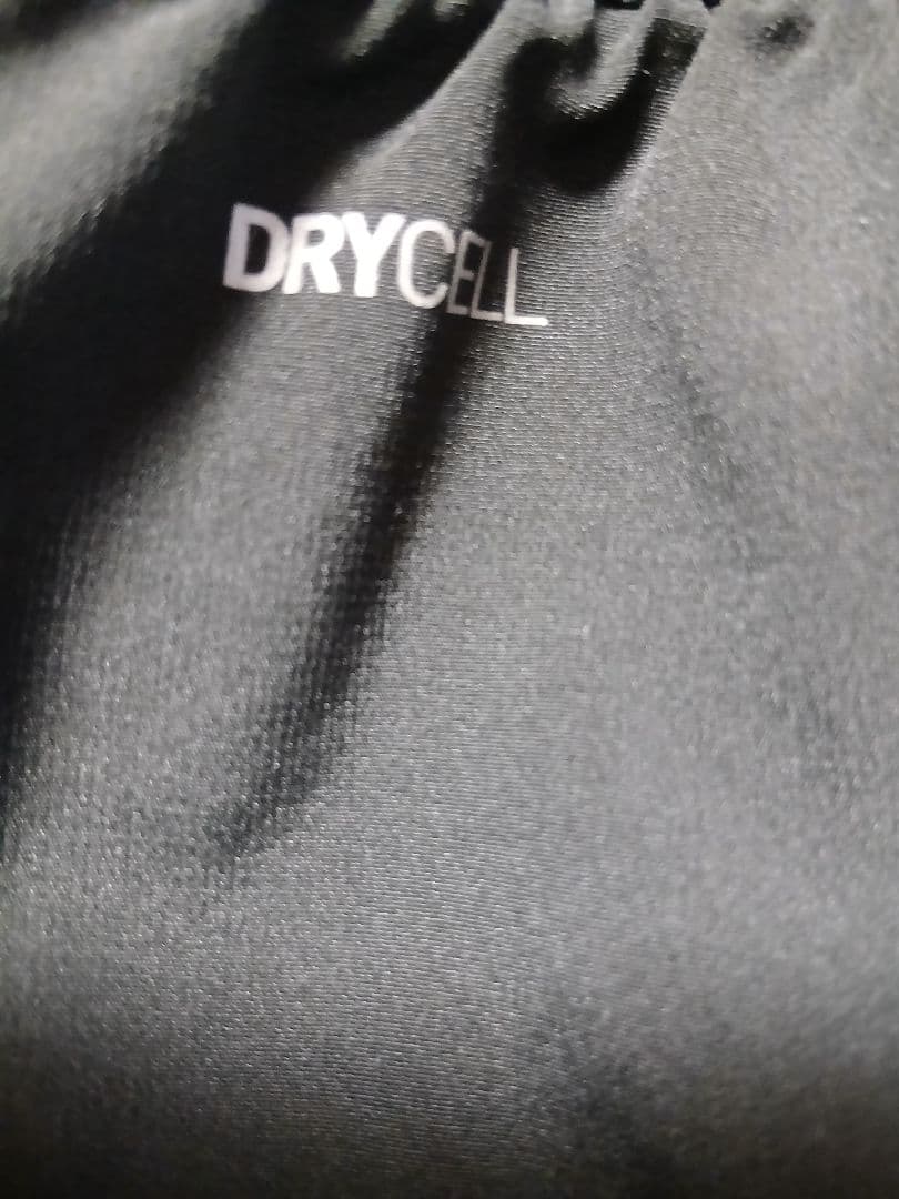 美品❗PUMA.DRYCELLバンツ、メンズXLブラック。 — image 5