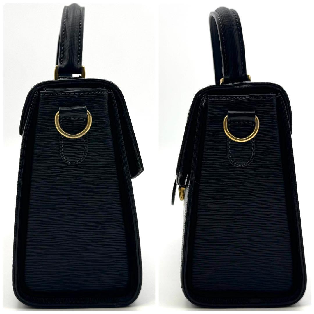 美品✨クレージュ ハンド ショルダーバッグ 2way ロゴ金具 ヴィンテージ 黒 — image 4