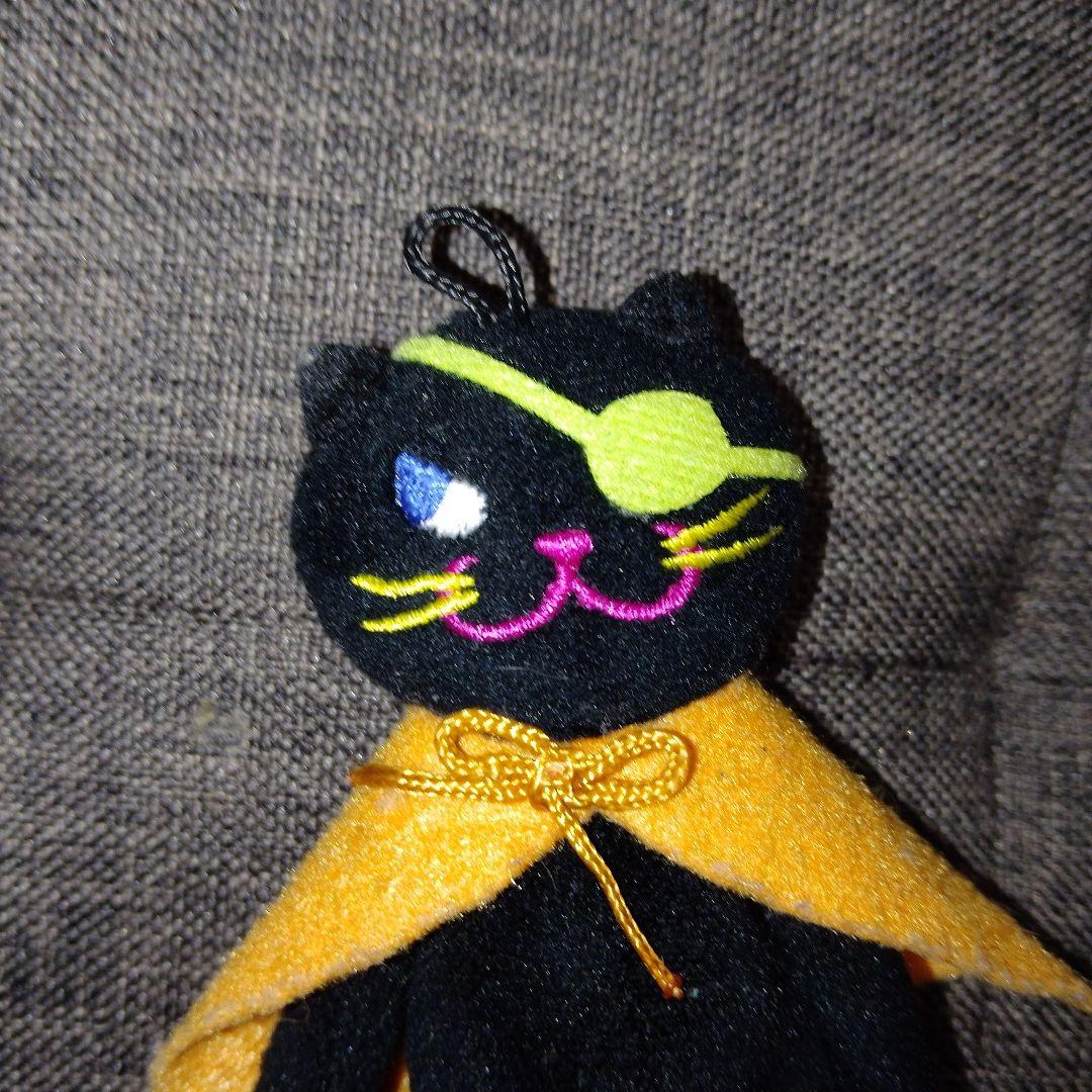 KALDI　黒猫 ぬいぐるみ マスコット 眼帯 マント付き　カルディ — image 3