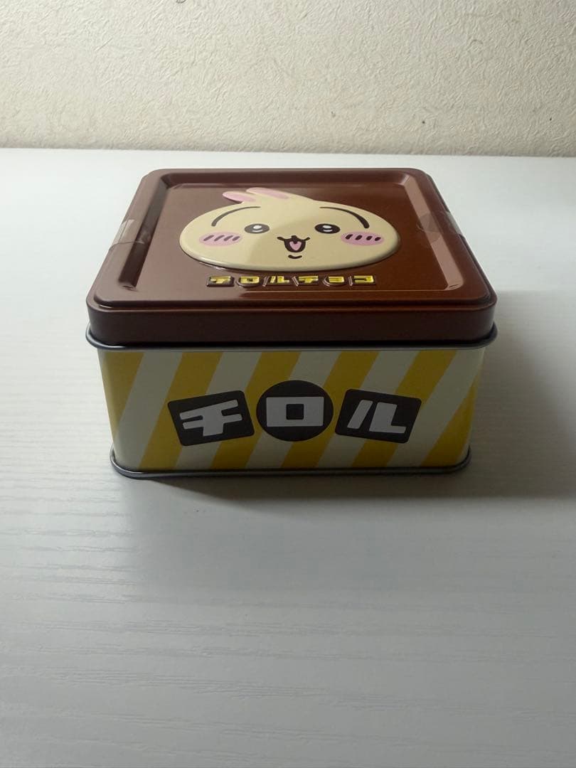 【新品未開封】ちいかわチロルチョコ缶　　うさぎ　 中身あり ③ — image 3