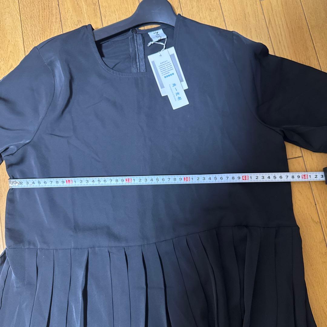 ＊新品未使用＊ 黒のプリーツロングワンピース — image 4