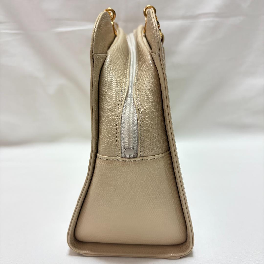 ユキコハナイ＊ハンドバッグ　ゴールド金具　仕事　パーティー　ベージュ　華やか — image 5