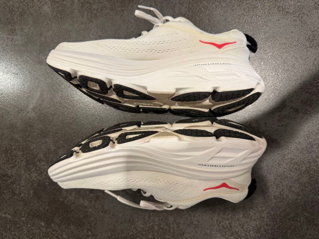 HOKA ボンダイ　赤ロゴ　25.5 — image 2