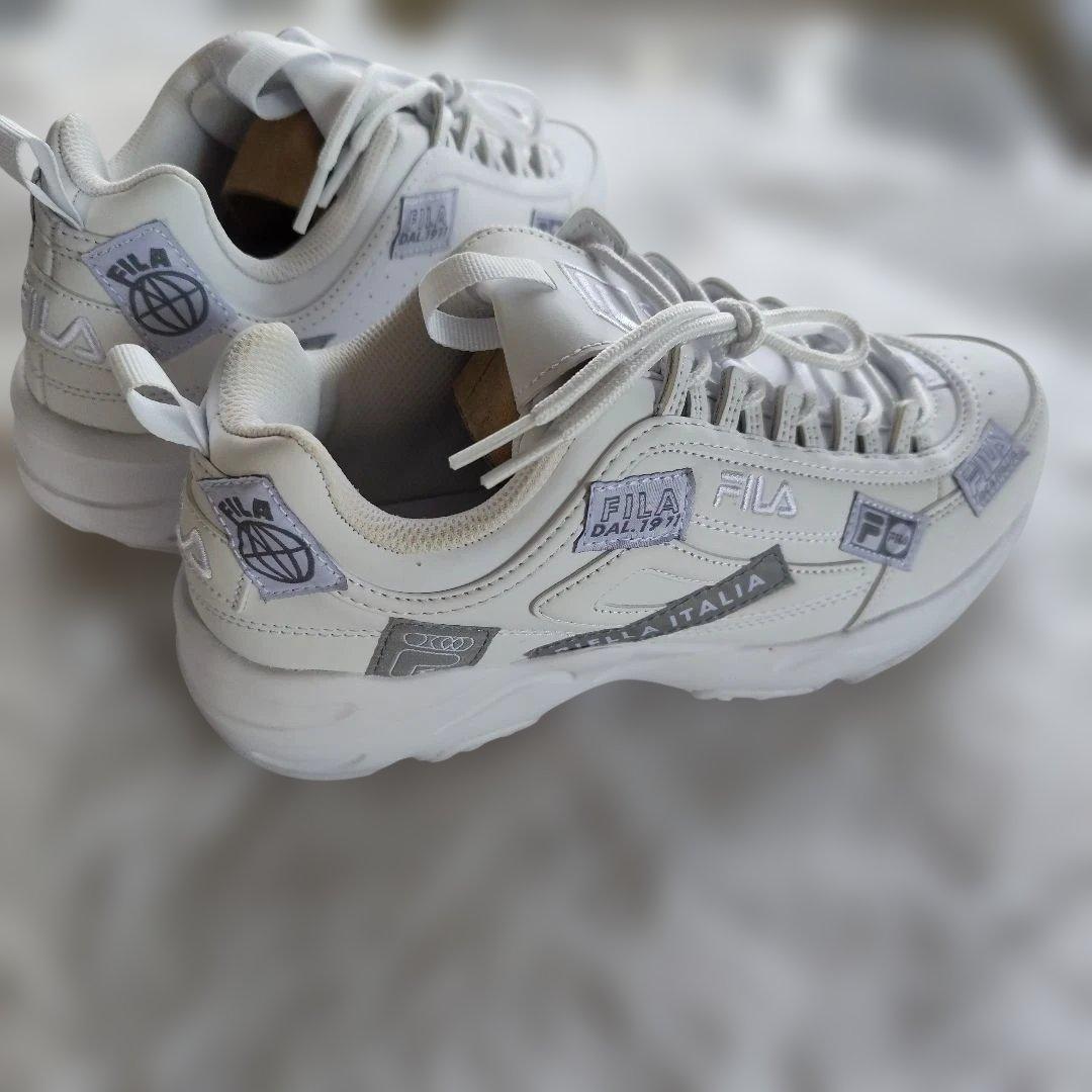 FILA BIELLAVISTA ホワイトスニーカー — image 2