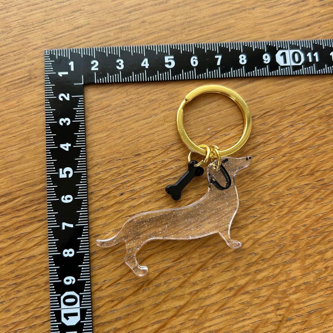 ダックスフント　アクリルキーホルダー — image 2