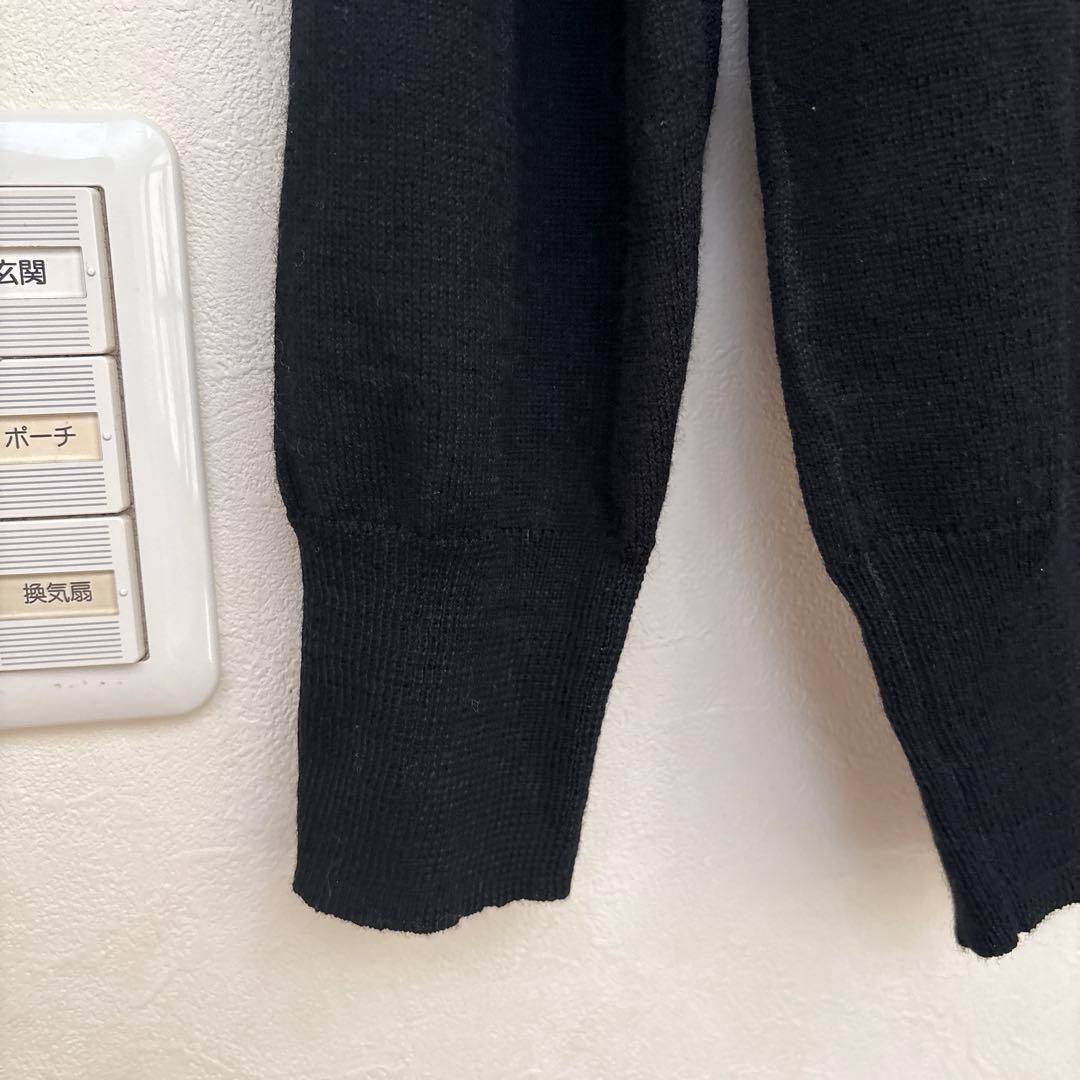 GU Vネックセーター長袖　メリノブレンドセーター　新品未使用 — image 5