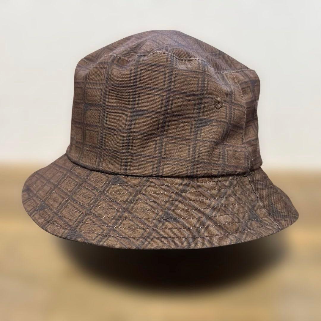 Ado ショコラカタブラ Chocolat Cadabraリバーシブルハット — image 3