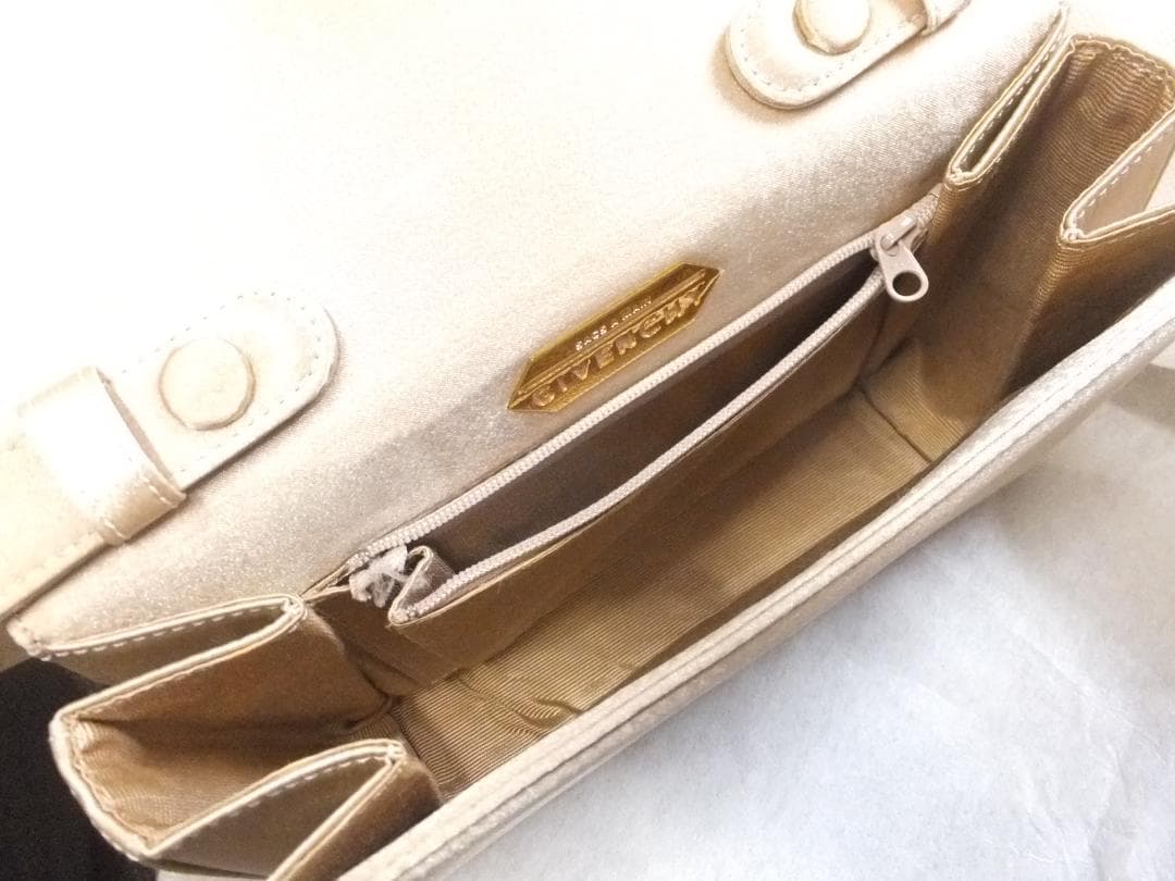 GIVENCHY ヴィンテージ ゴールド ハンドバッグ — image 5