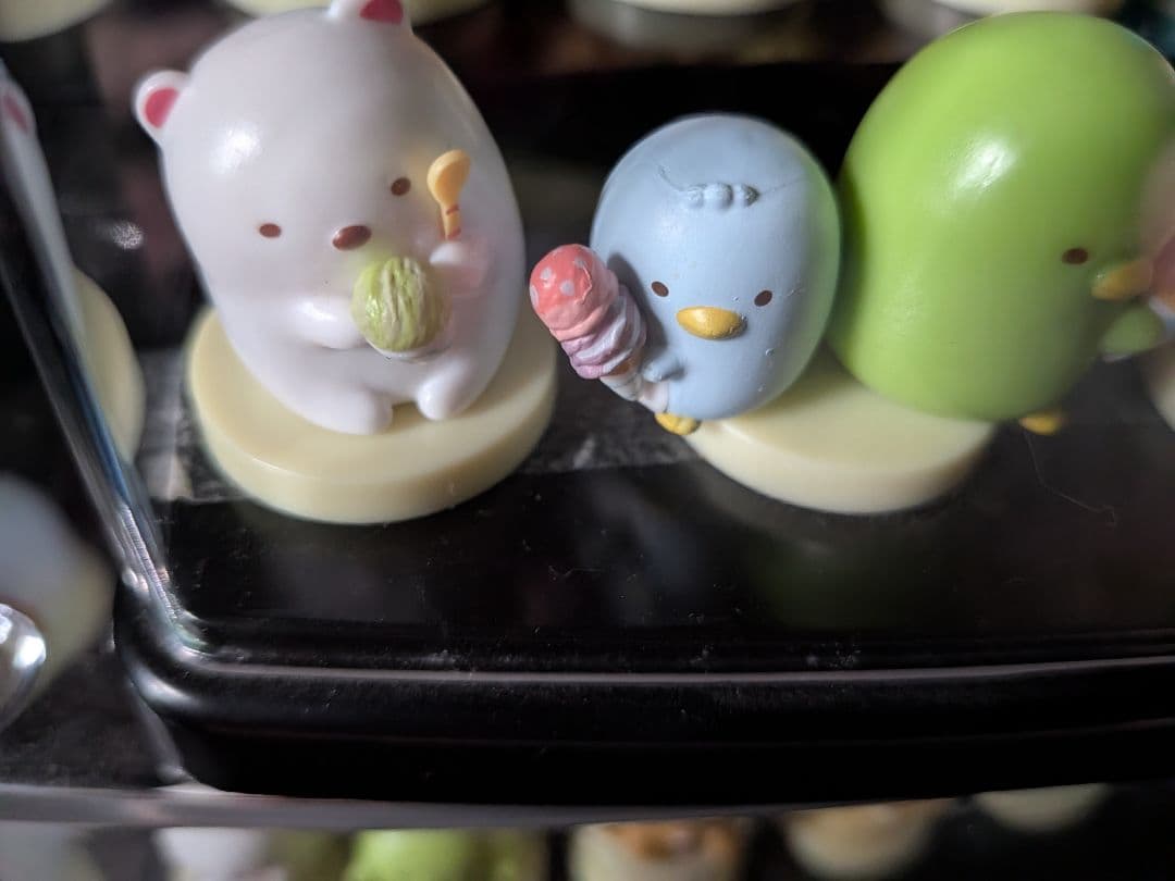 チョコエッグ、第１、２、３弾　すみっコぐらし フィギュア まとめ売り ケース付き — image 5