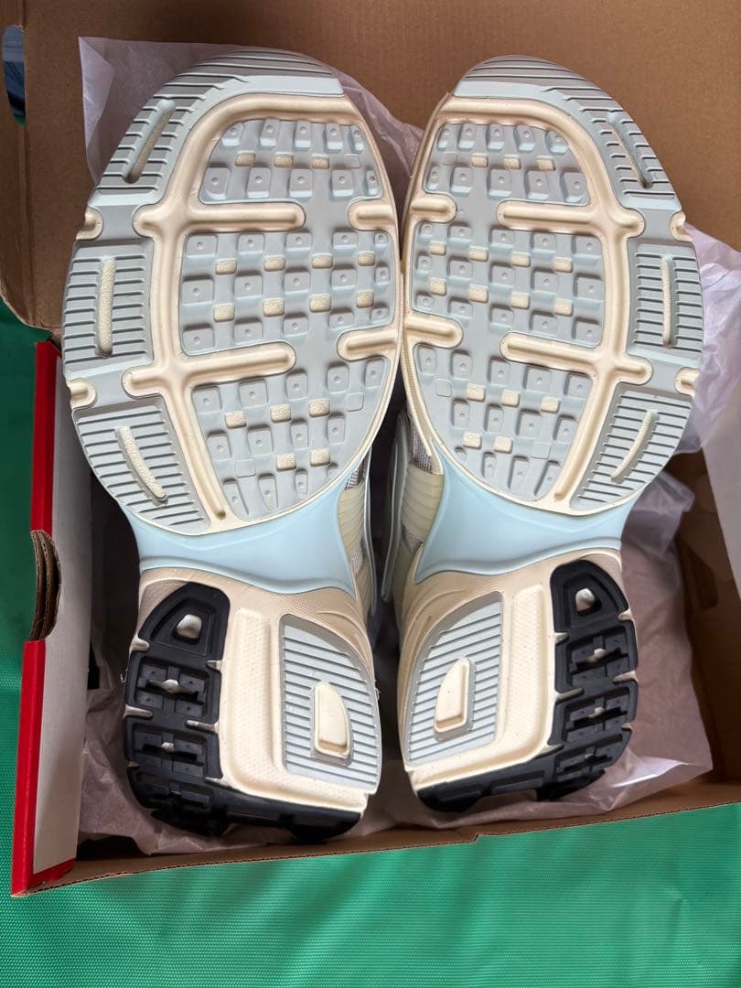 NIKE V2K RUN 27.5cm — image 3