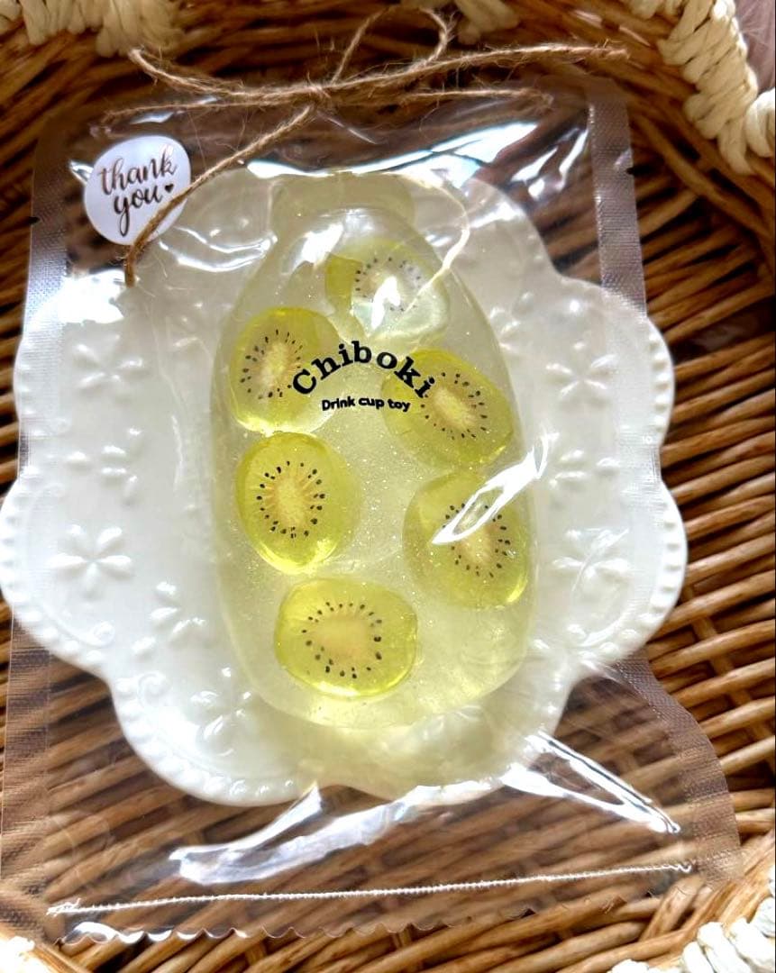 OioOio スクイーズ キラキラ漂流瓶 キウイ ブラインドボックス 練り飴感 — image 2